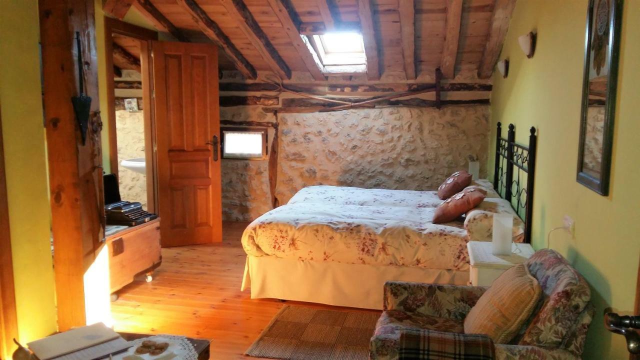 Torremocha de AyllónCasa Rural Calle Real住宿加早餐旅馆 外观 照片